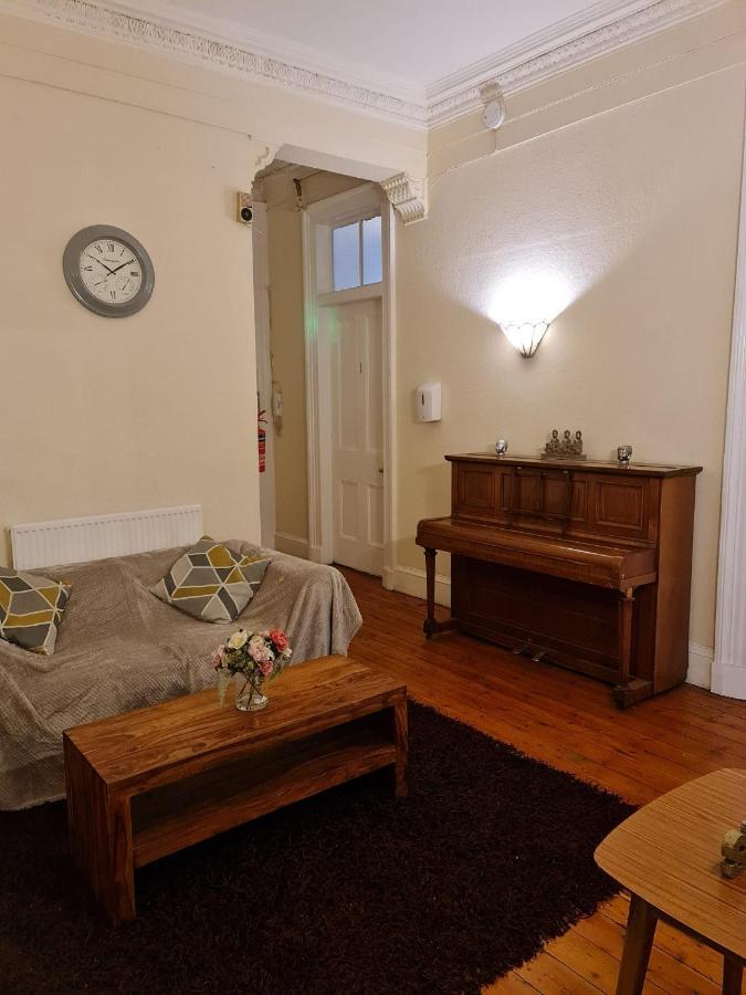 Apex Haymarket Station Apartment Единбург Екстериор снимка