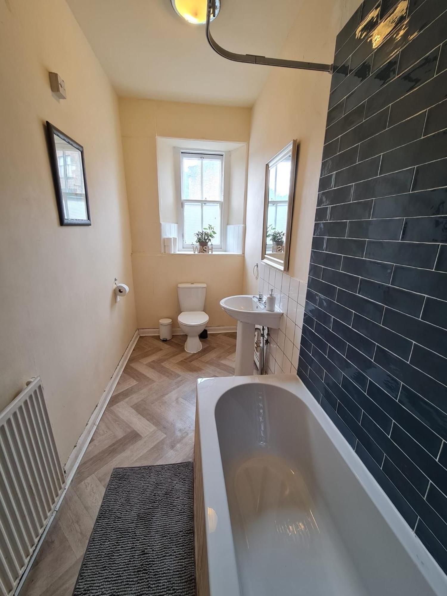 Apex Haymarket Station Apartment Единбург Екстериор снимка
